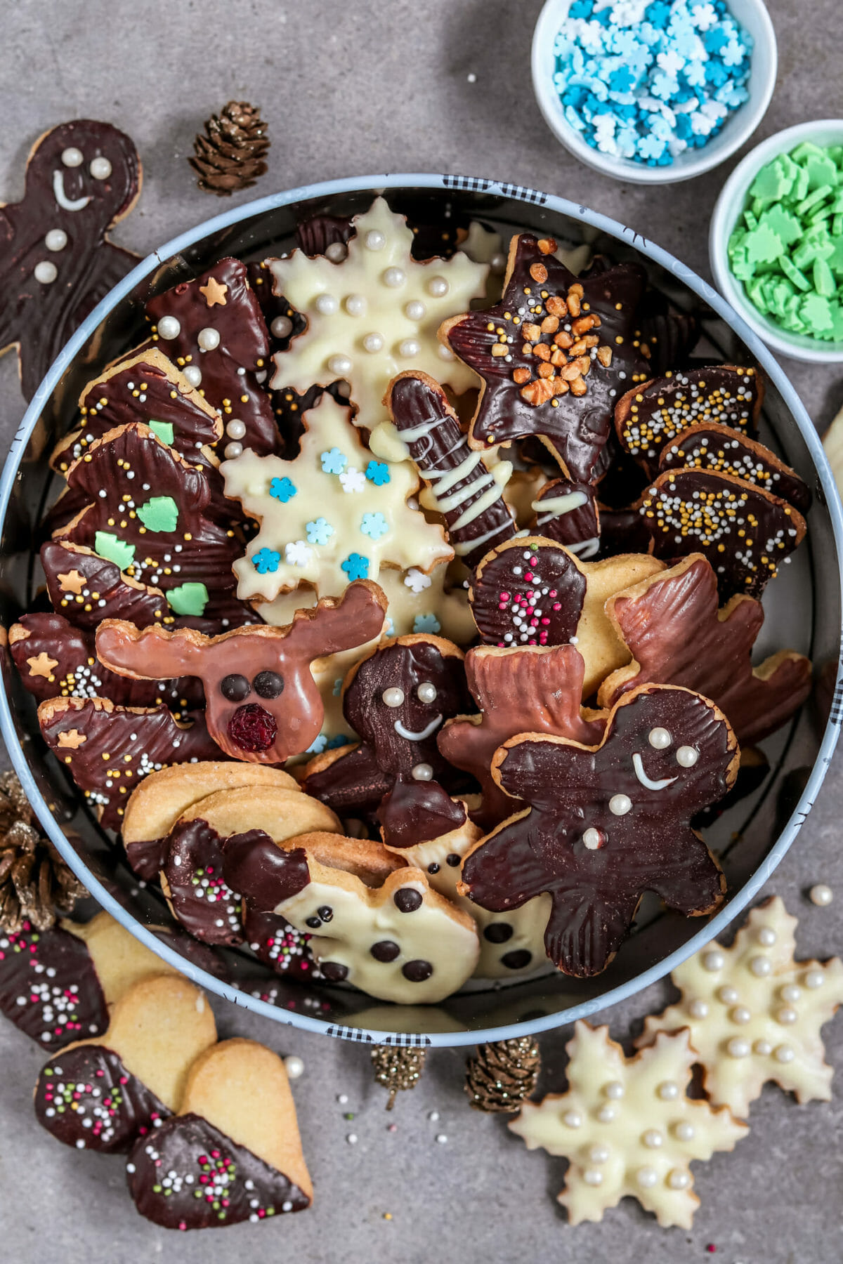 Vegane Butterplätzchen | Einfache Ausstechplätzchen zu Weihnachten ... Vegane Butterplätzchen | Einfache Ausstechplätzchen zu Weihnachten ...