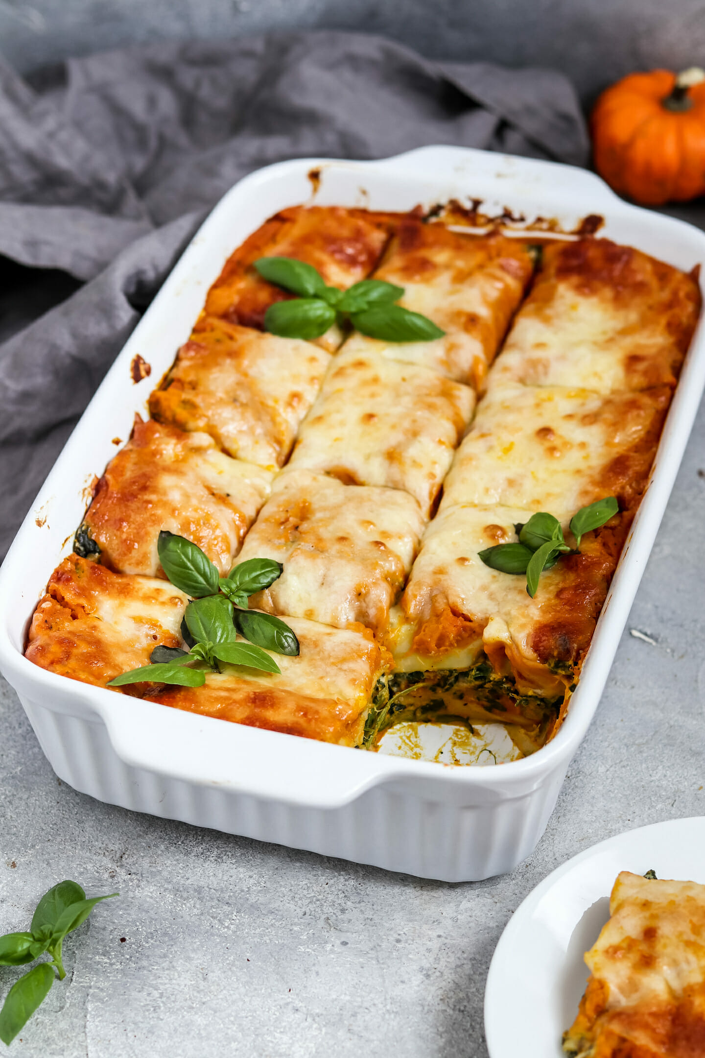 Vegane Kürbis Lasagne mit Spinat und Cashew Ricotta | byanjushka