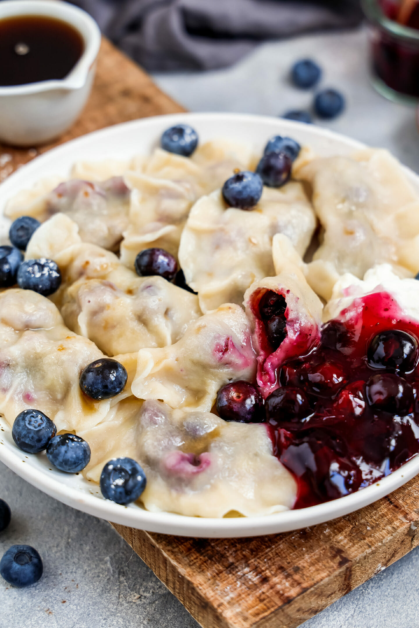 Vegane Pierogi mit Blaubeeren | Polnische Piroggen mit Heidelbeer ...