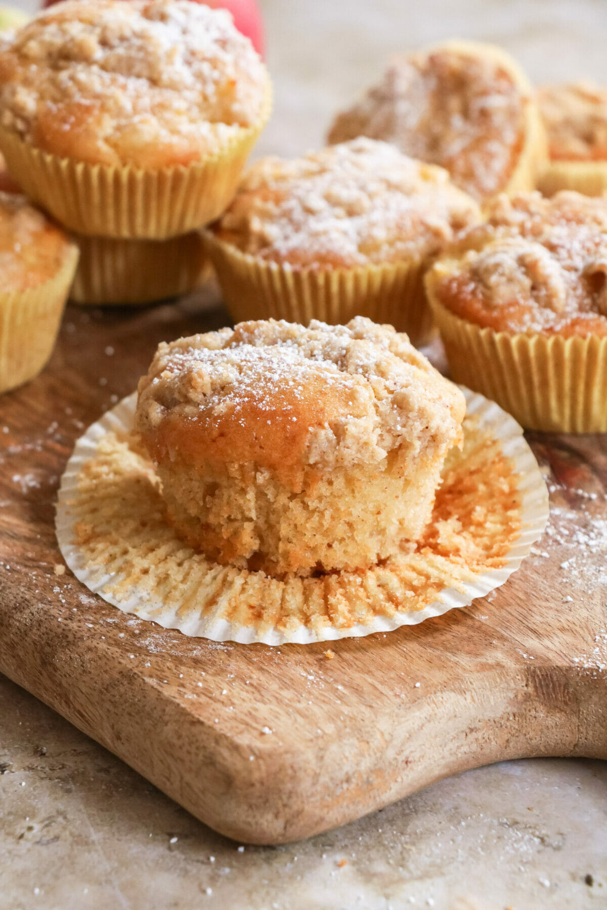 Vegane Apfelmuffins mit Zimt &amp; Streusel | byanjushka